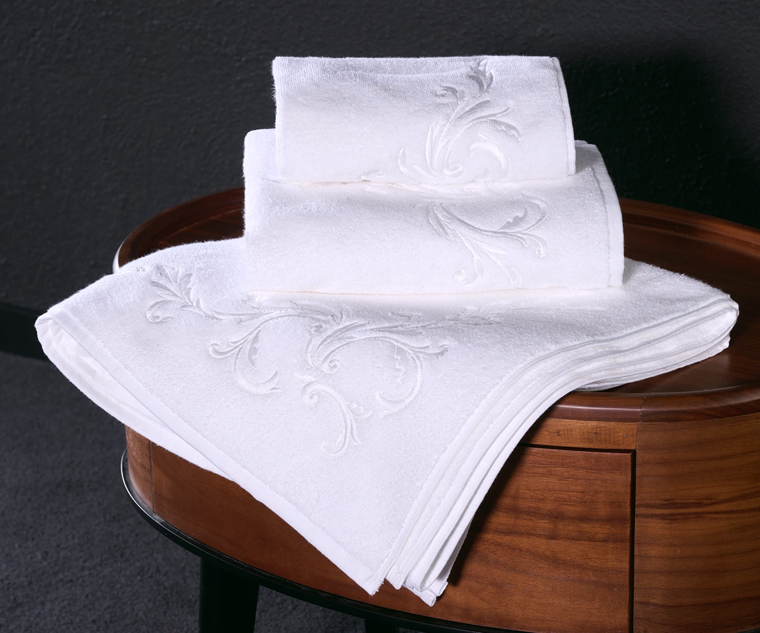 Fischbacher-Bettwaesche_Snow_Lace_Towel Fischbacher Handtücher SNOW LACE
