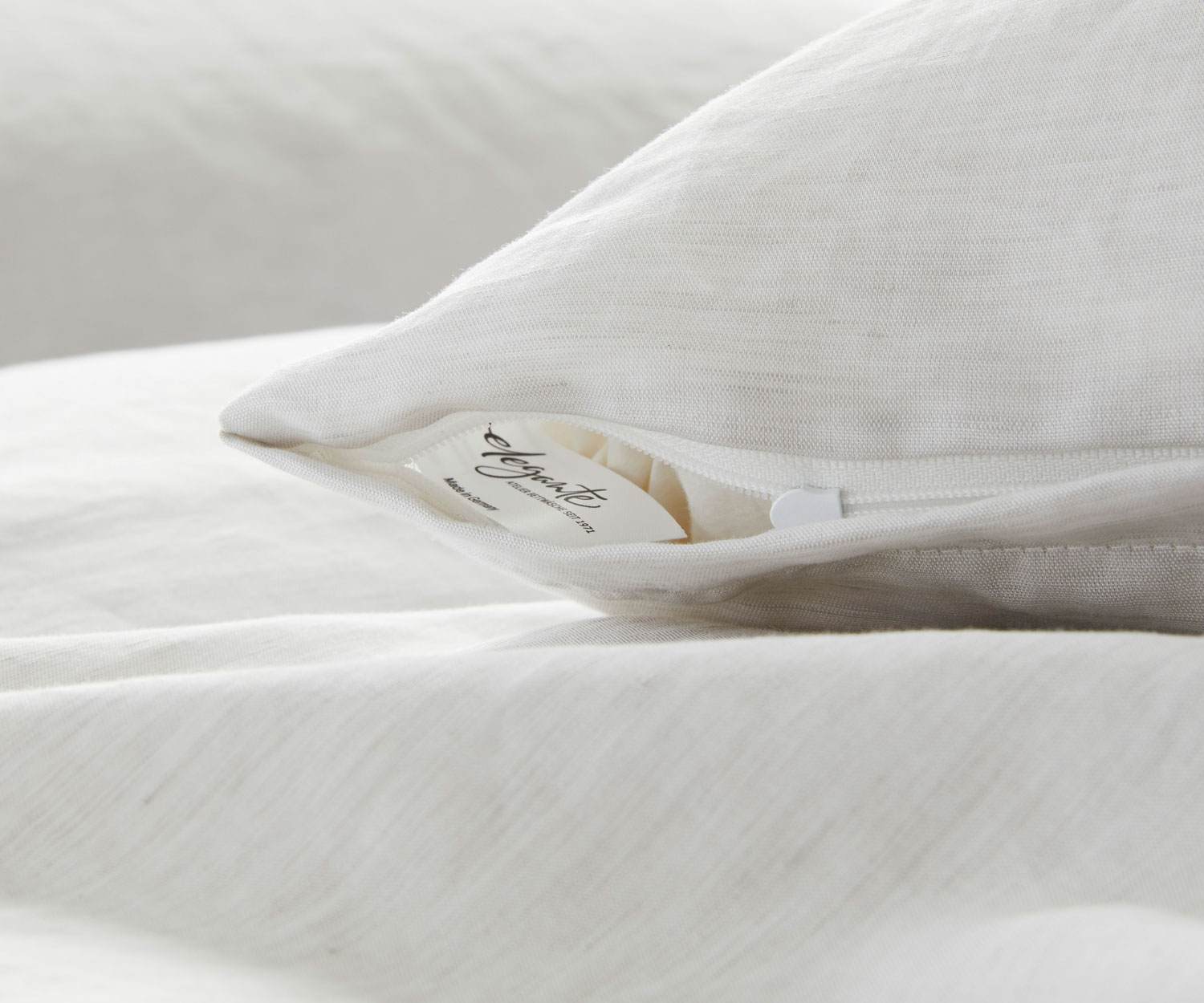 Elegante-Bettwaesche-BREEZE-7038-17Reissverschluss Elegante BREEZE Bettwäsche Halbleinen