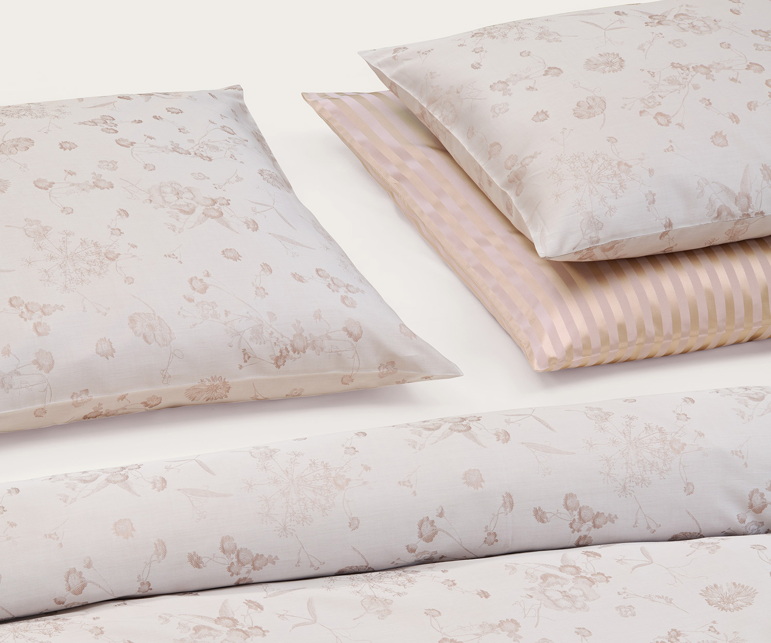 Fischbacher Bettwäsche JACQUARD FIORI PASTELLO col. E28.132