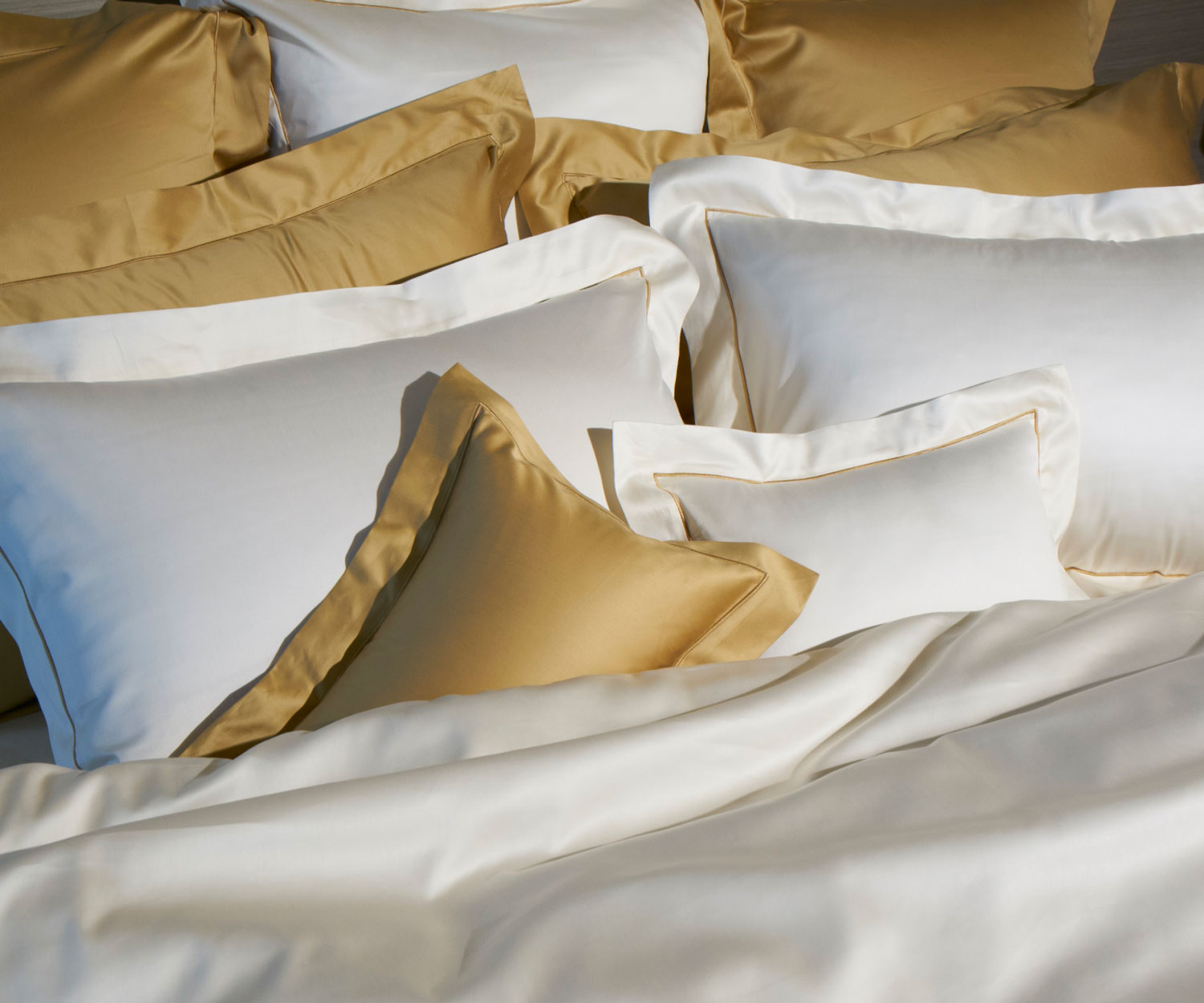 De-Lemos-Bourdon-Bettwa-sche-1 BOURDON - Satin 700 TC Bettwäsche