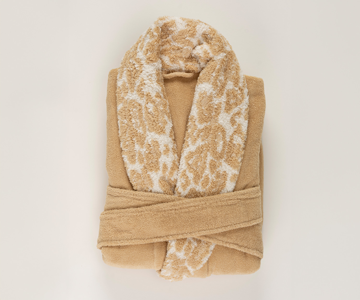 Abyss-Habidecor_SAUVAGE-ROBE-714 Abyss SAUVAGE Bademantel mit Schalkragen col. 714 sand