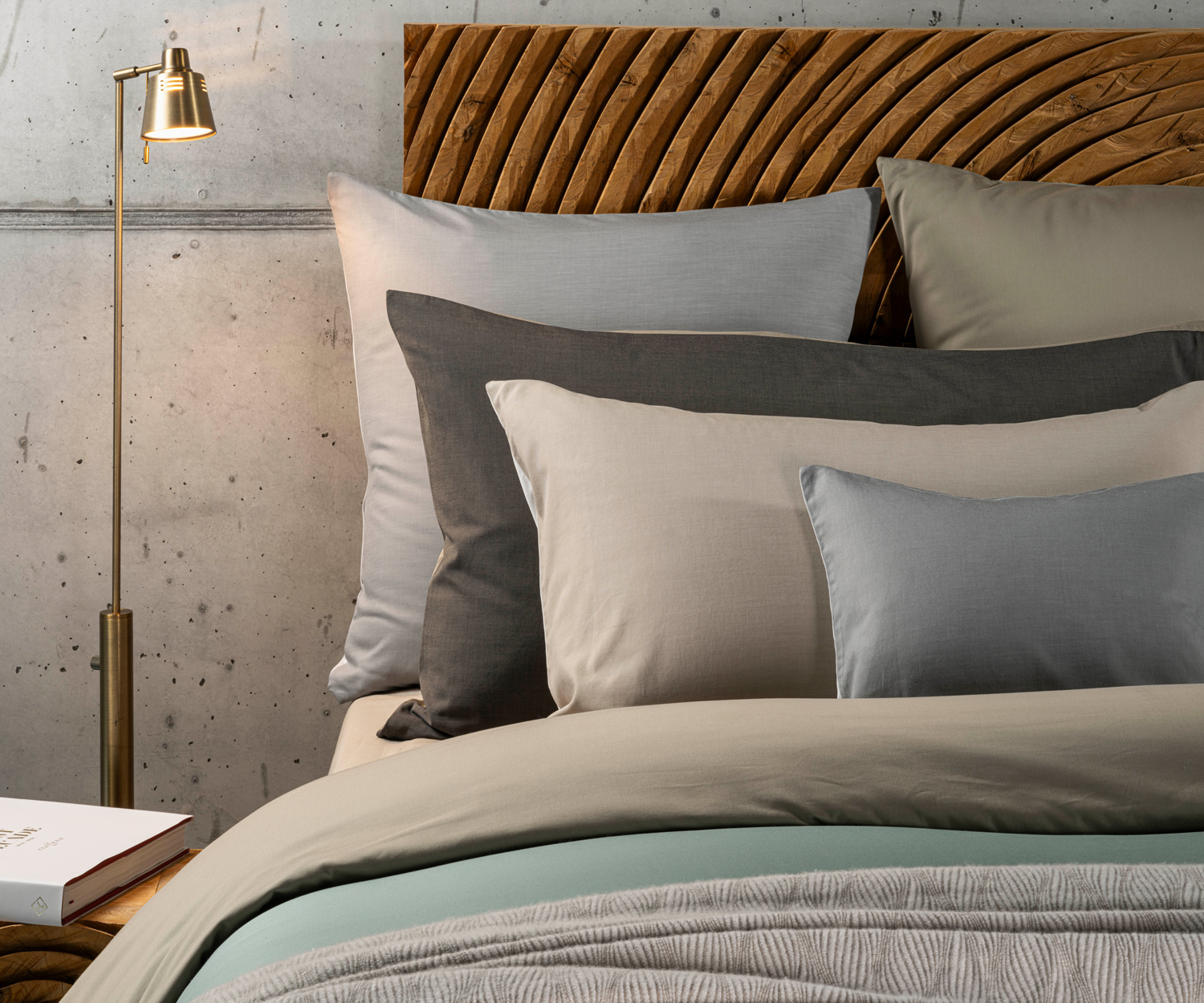 Celso-de-Lemos-CALYPSO-Bettwaesche Celso de Lemos CALYPSO - Satin 650 TC Bettwäsche in 7 Farben