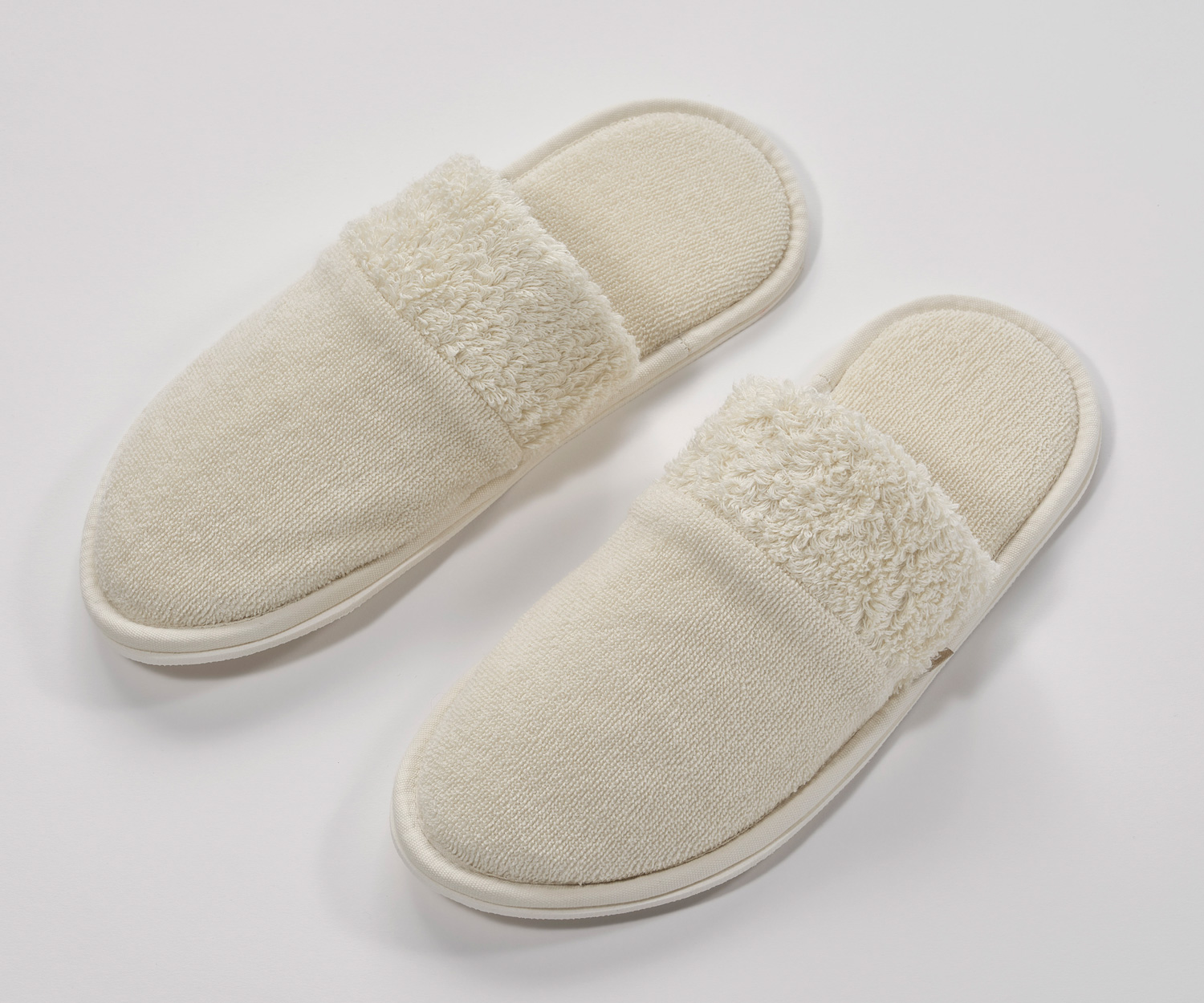 Abyss_COMFY-SLIPPERS-101 Abyss COMFY Slipper 101 ecru