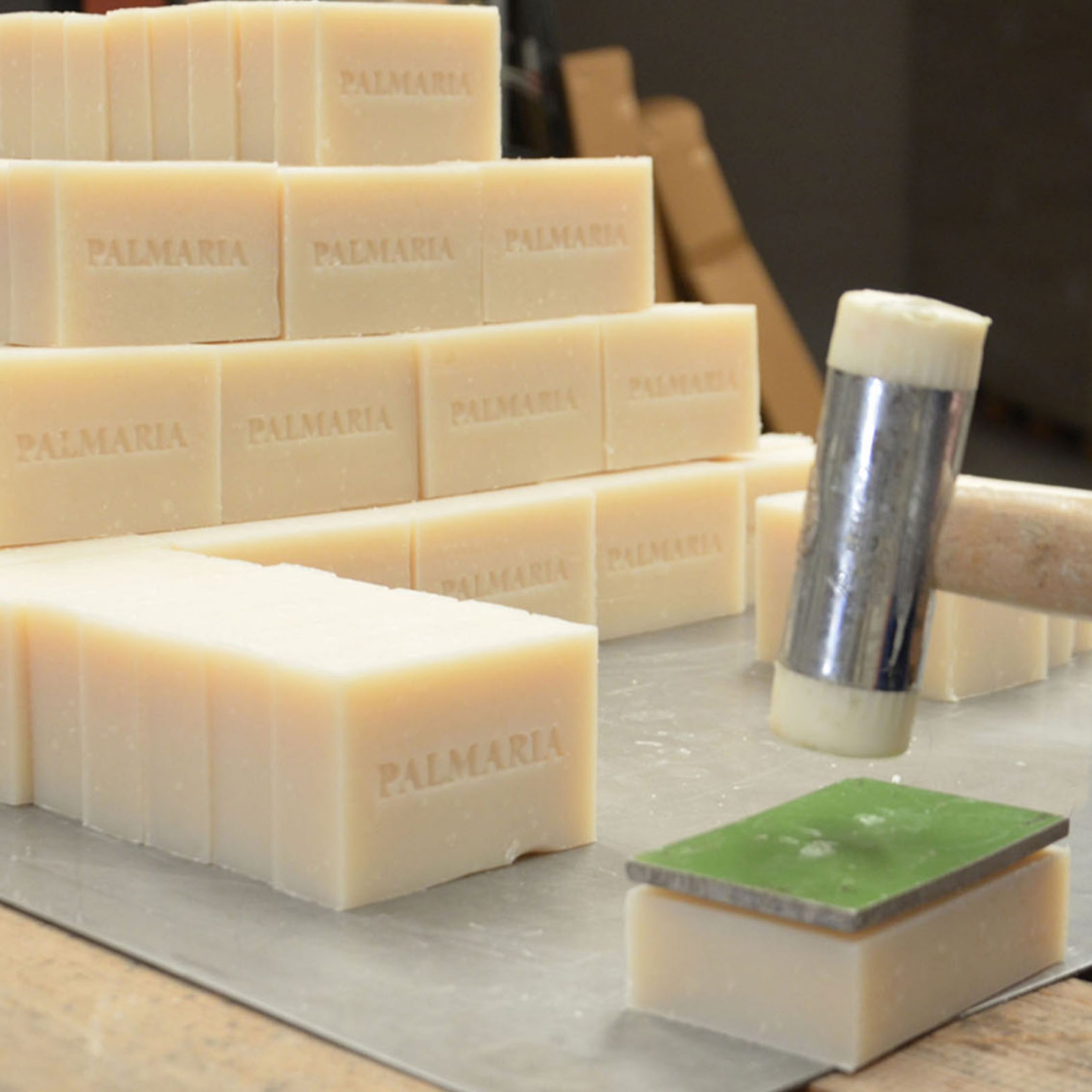 4-Soap-craft Traditionell hergestellte Seife FLOR DE NARANJO von Palmaria