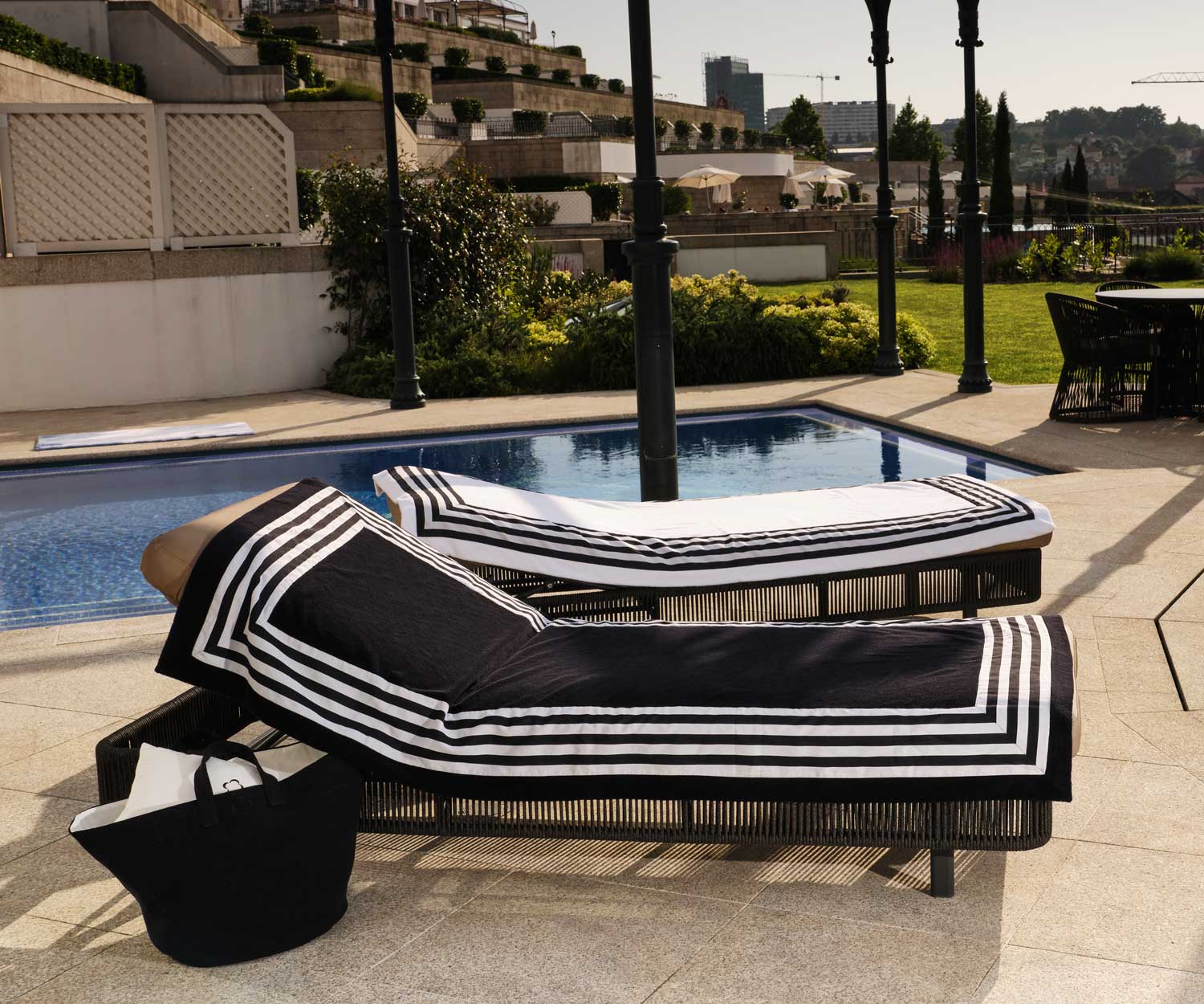 Abyss-Strandtuch-Cannes-Lifestyle Abyss Strandtuch CANNES in 6 Farben