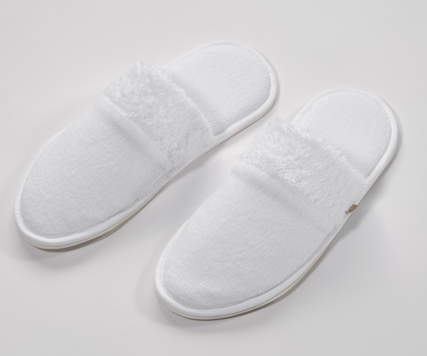 Abyss_COMFY-SLIPPERS-100AnYA0fQlMza3f Abyss COMFY Slipper 100 white