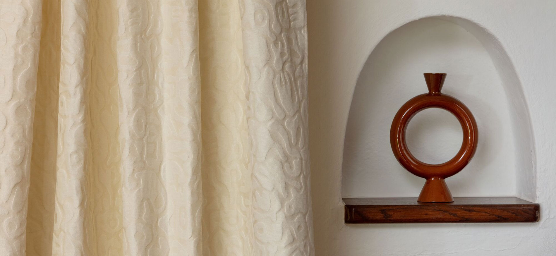 Fischbacher-curtains_yuma_Banner