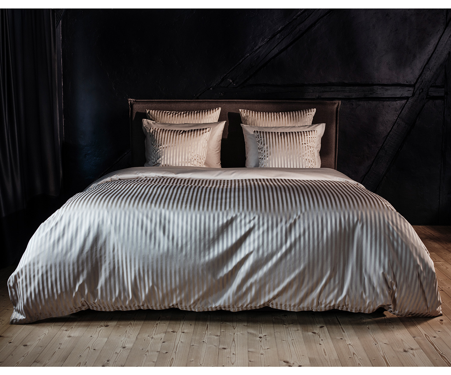 Fischbacher-Bettwaesche_305_Seta-Cotone_Lifestyle Fischbacher Bettwäsche SETA COTONE 305 Bronze-Gold-Silber