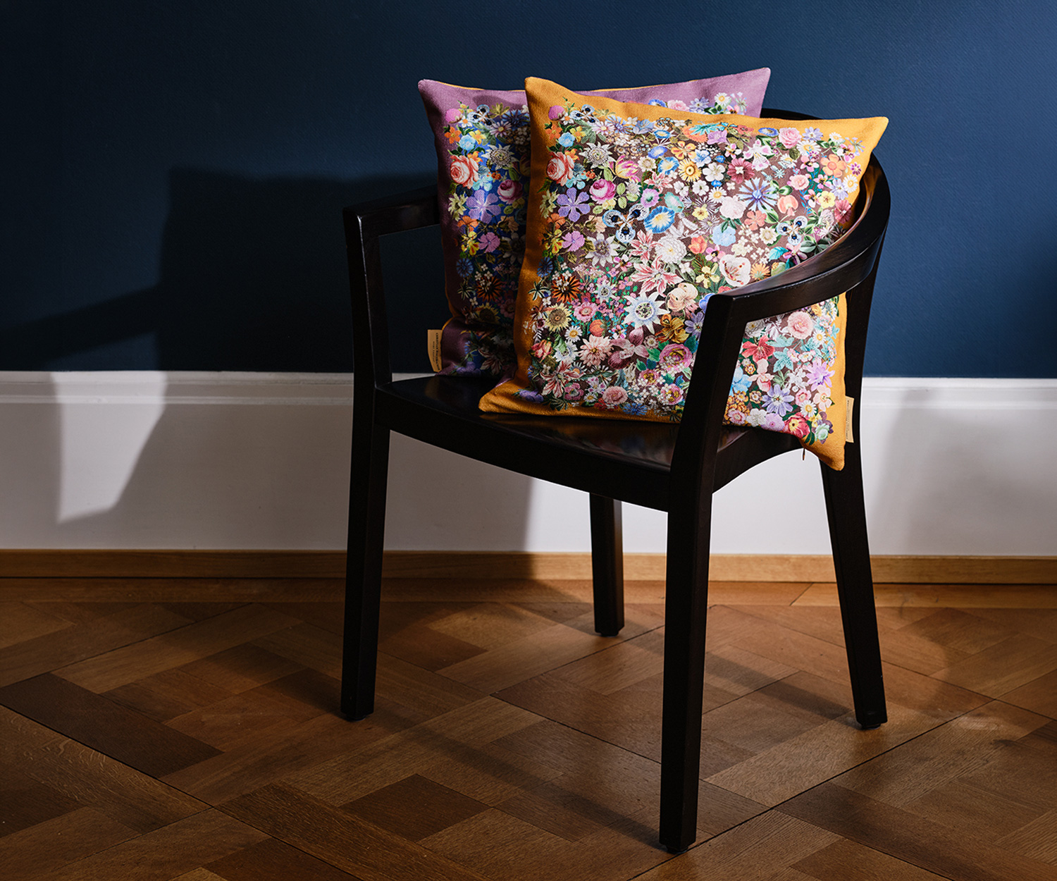 Fischbacher LENA Zierkissen – Zeitlose Eleganz im Mille-Fleurs-Design