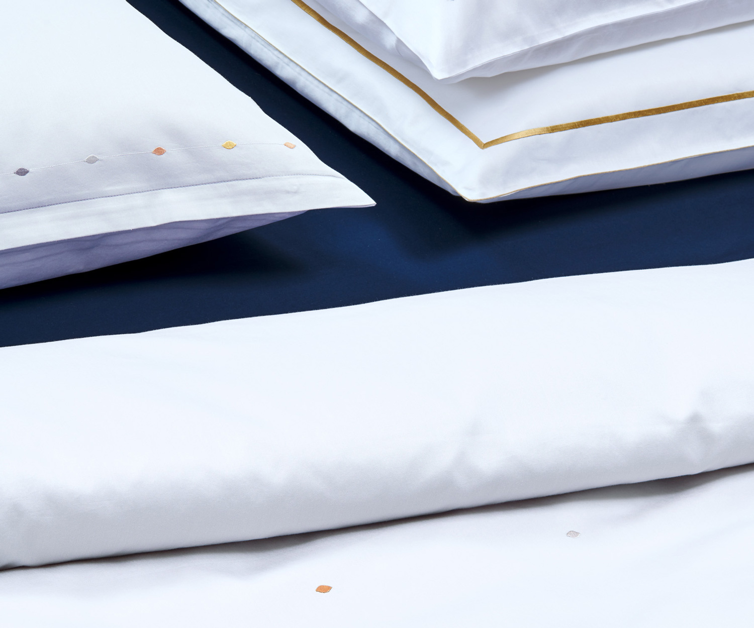 Fischbacher-Bettwaesche-Collier-305-Detail Fischbacher COLLIER 305 Luxury Nights Bettwäsche - Satin