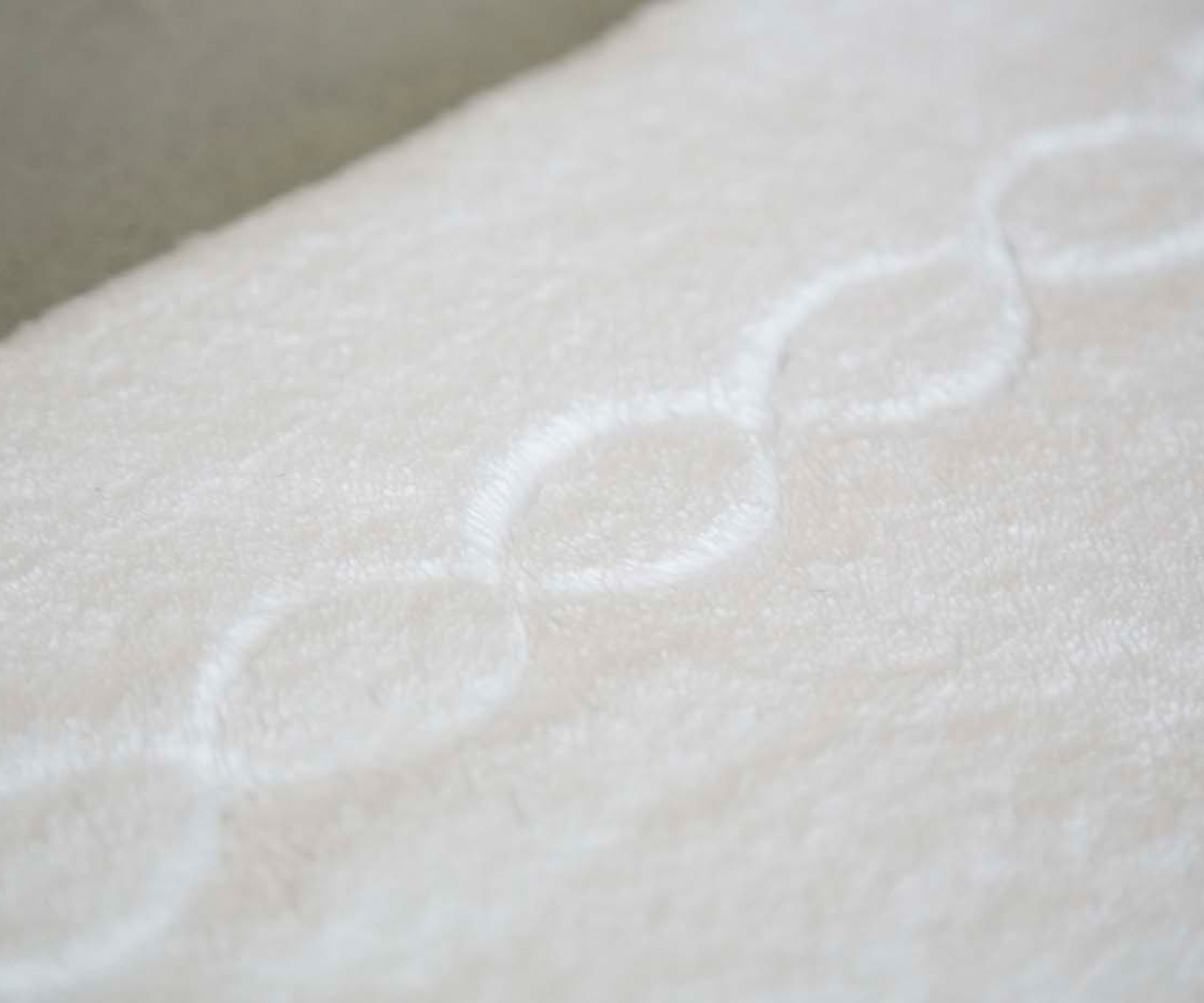 Abyss KELLY Badteppich col. 100 white