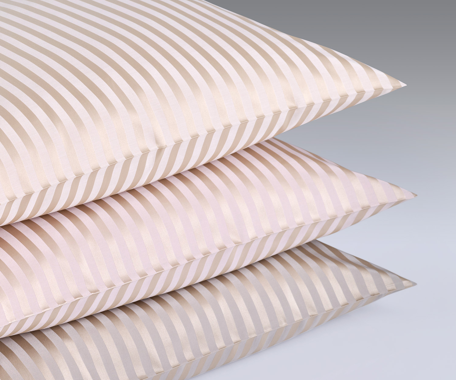 Fischbacher-Bettwaesche-Seta_Cotone_Kissenstapel Fischbacher Bettwäsche SETA COTONE