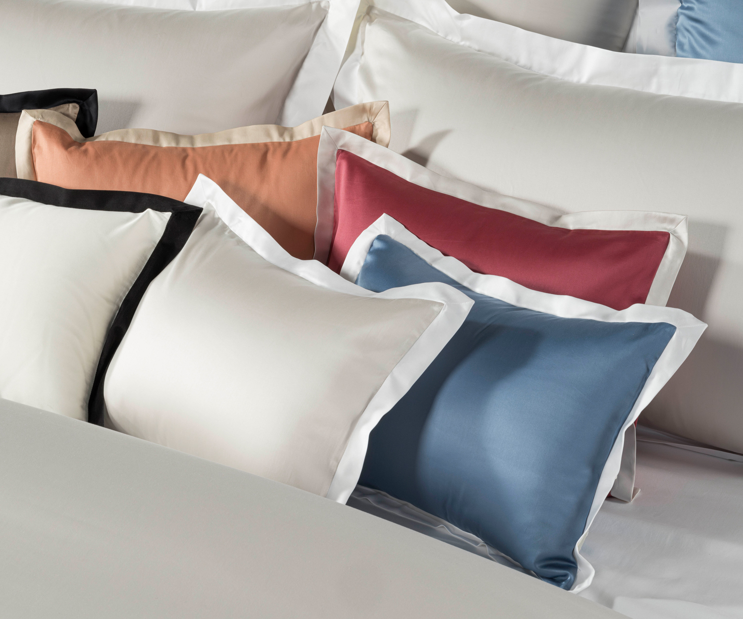 Celso_EMMA-Colormix EMMA - Satin 700 TC Bettwäsche mit Stehsaum von Celso de Lemos
